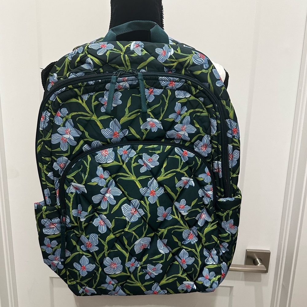 Vera Bradley Ultralight Essential Large Backpack NWT